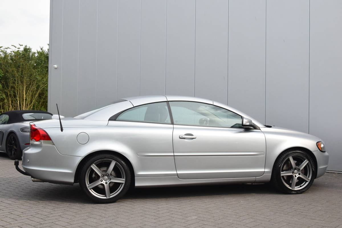 Volvo C70 Volvo C70 Convertible 2.4 D5 Summum Leer/Verwarmd Navi Bi-Xenon