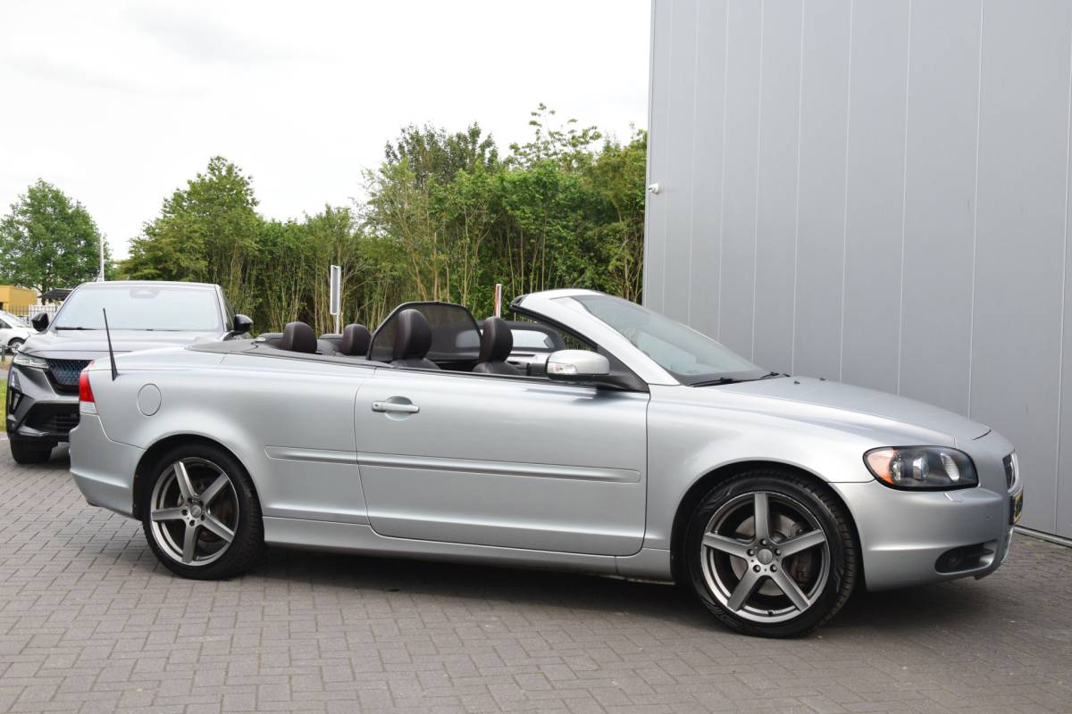 Volvo C70 Volvo C70 Convertible 2.4 D5 Summum Leer/Verwarmd Navi Bi-Xenon