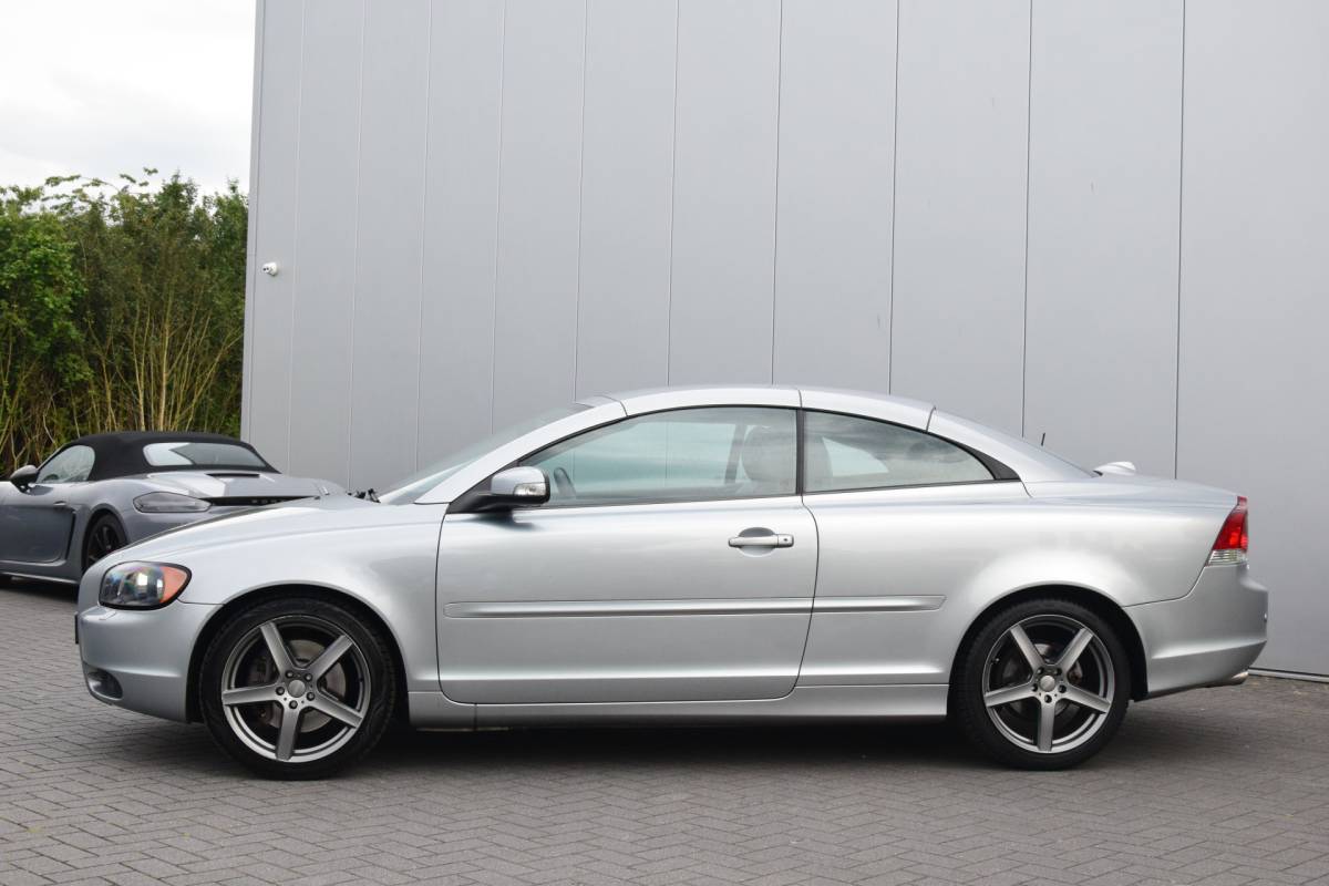 Volvo C70 Volvo C70 Convertible 2.4 D5 Summum Leer/Verwarmd Navi Bi-Xenon