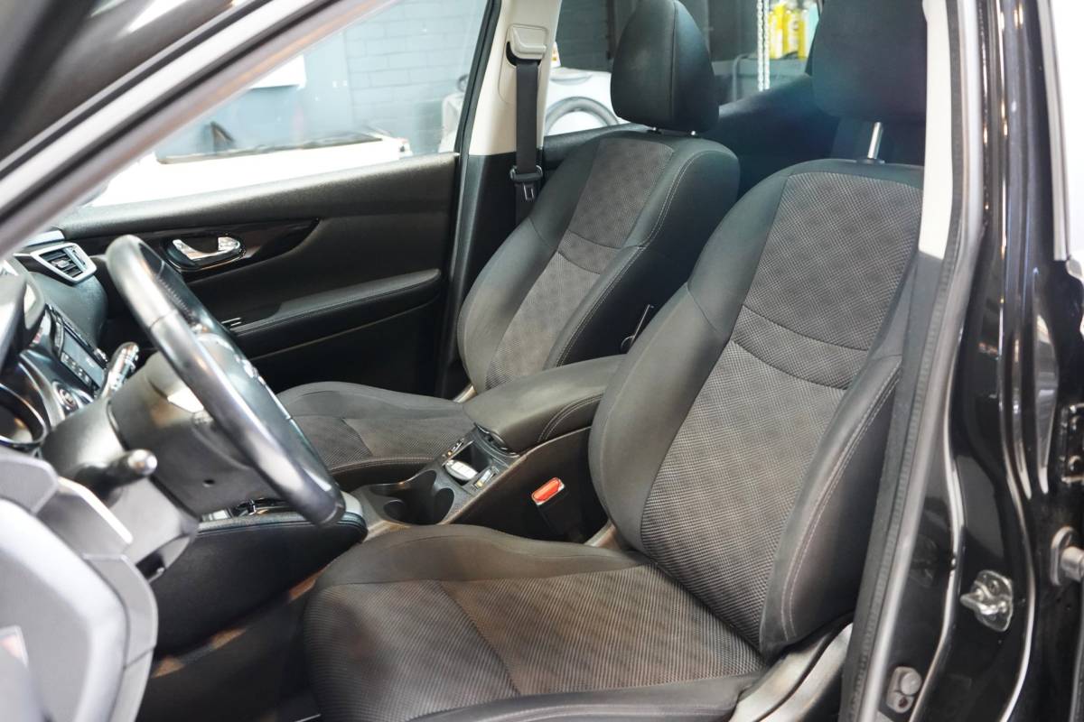 Nissan QASHQAI Nissan Qashqai 1.2 Connect Edition | AUT | NAVI | AIRCO | CRUISE | PDC |PANO|APK