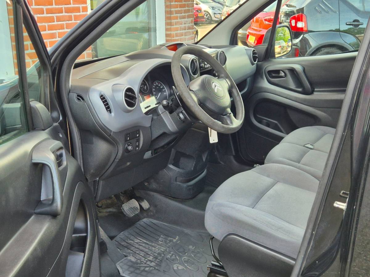Citroën Berlingo Citroen Berlingo 1.6 e-HDI 500 Club Economy 90PK 4drs AUTOMAAT airco, cruise, elekt.ramen, bluetooth, trekhaak