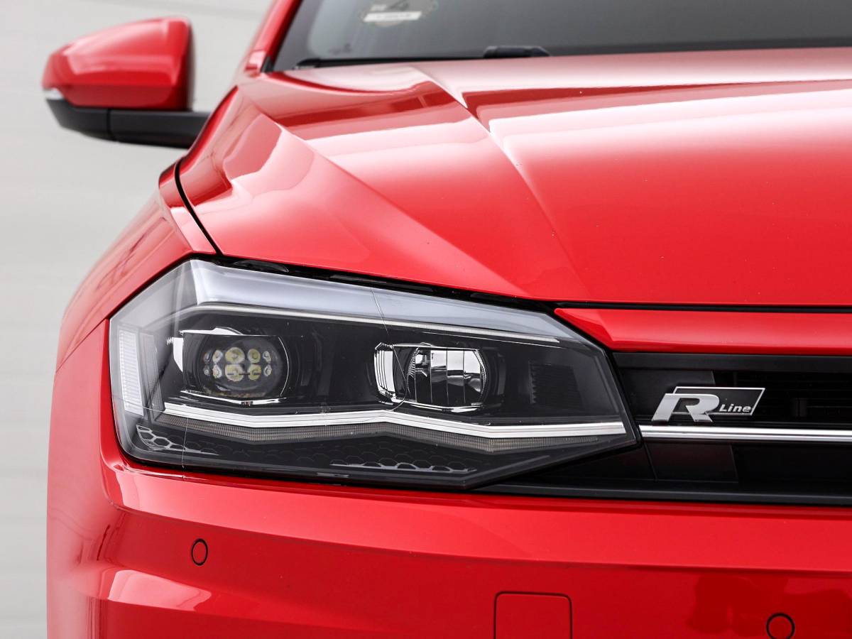Volkswagen Polo Volkswagen Polo 1.0 TSI 95pk Highline · R-line exterieur · Apple/Android Car Play · 17″Velgen · ACC · Active Info Display · Spraakbediening · Alarmklasse 3 · LED Koplampen ·
