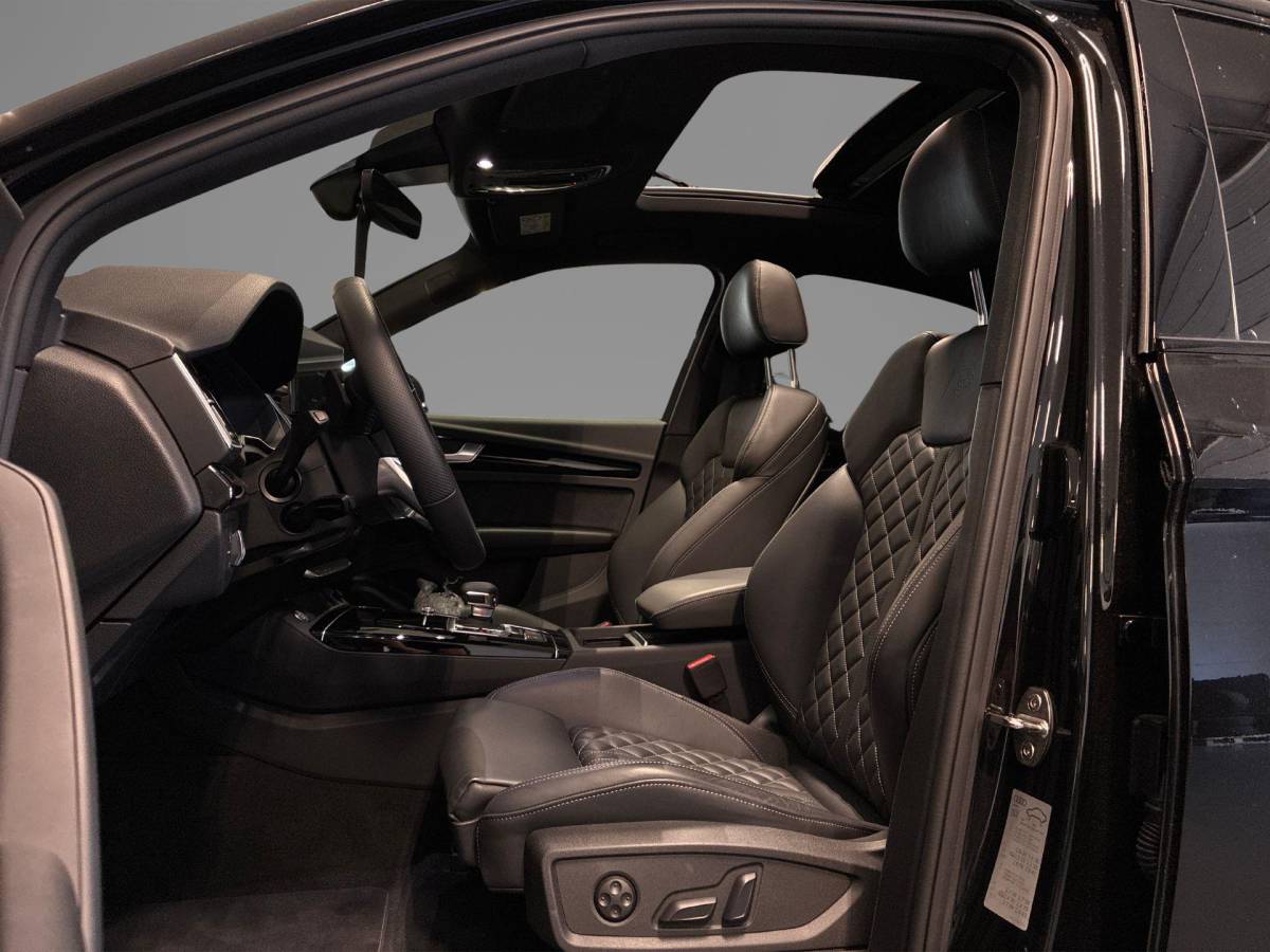 Audi Q5 Audi Q5 Sportback 55 TFSI e 367pk S edition Competition · Panoramadak · Leder · 360 Camera · Wegklapbare Trekhaak · B&O Audio · Apple/Android Car Play · 20” Inch · Garantie t/m 09-08-2030 of 100.000km