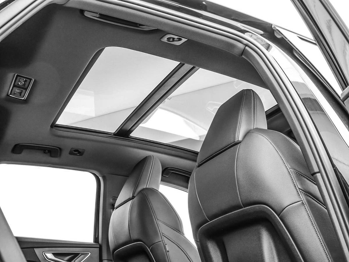 Audi Q4 e-tron Audi Q4 e-tron 40 S edition 77 kWh · SOH 97,4% · Panoramadak · Camera · Head-Up Display · Stoelverwarming · Apple/Android Car Play · Adaptive Cruise Control · 20″Velgen ·