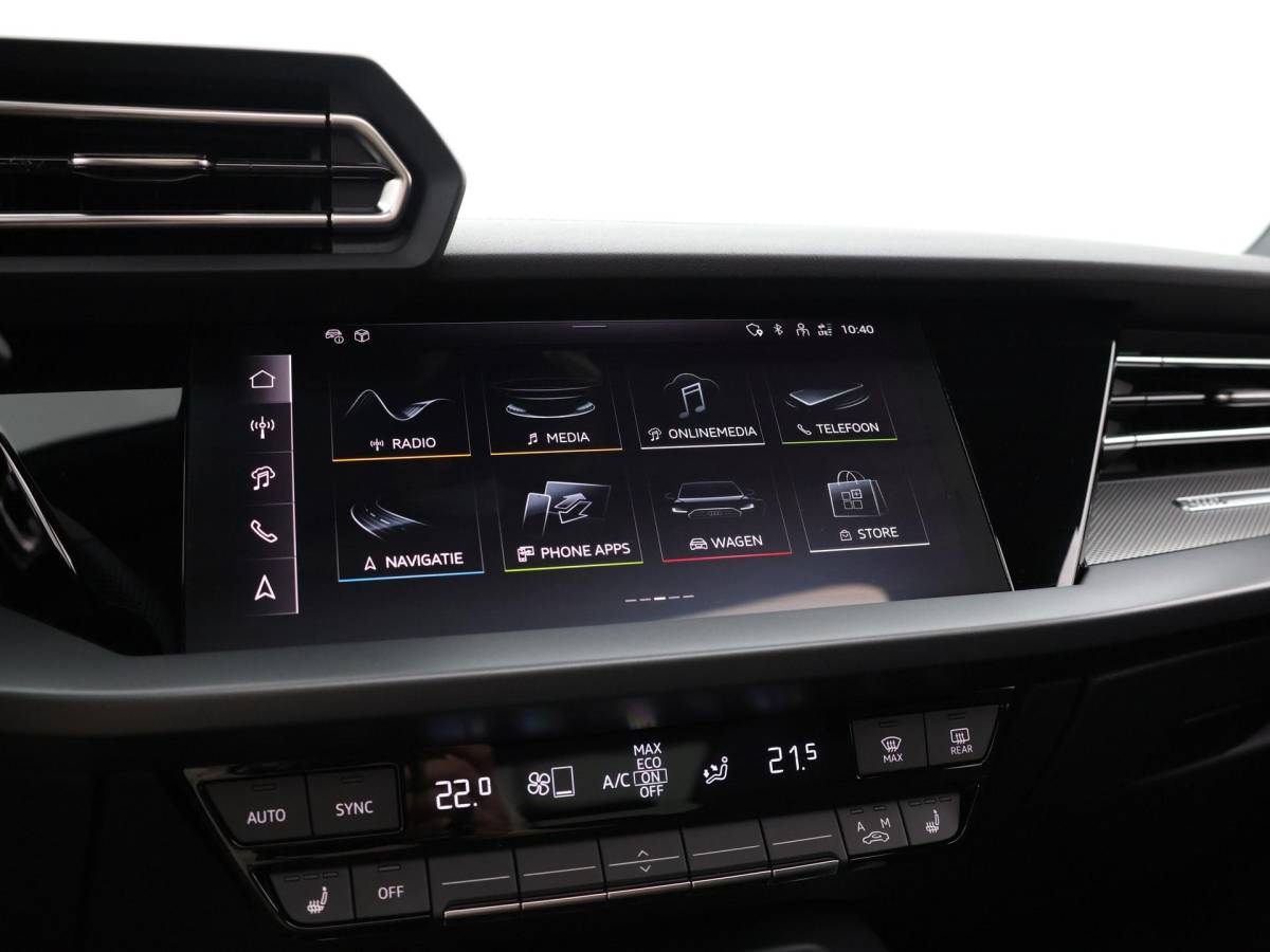Audi A3 Audi A3 Sportback 45 TFSIe 272pk S-tronic S edition Competition · Panoramadak · Camera · Carbon Achterspoiler · Leder · Elek. voorstoel · Matrix LED · 18” Inch · Garantie t/m 29-07-2030 of 100.000km