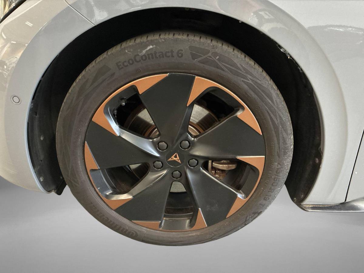CUPRA Born CUPRA Born Business One 204pk 62 kWh · SOH 95,8% · Glazendak · Camera · Apple/Android Car Play · Navigatie · P-Sensoren · 19” Inch ·