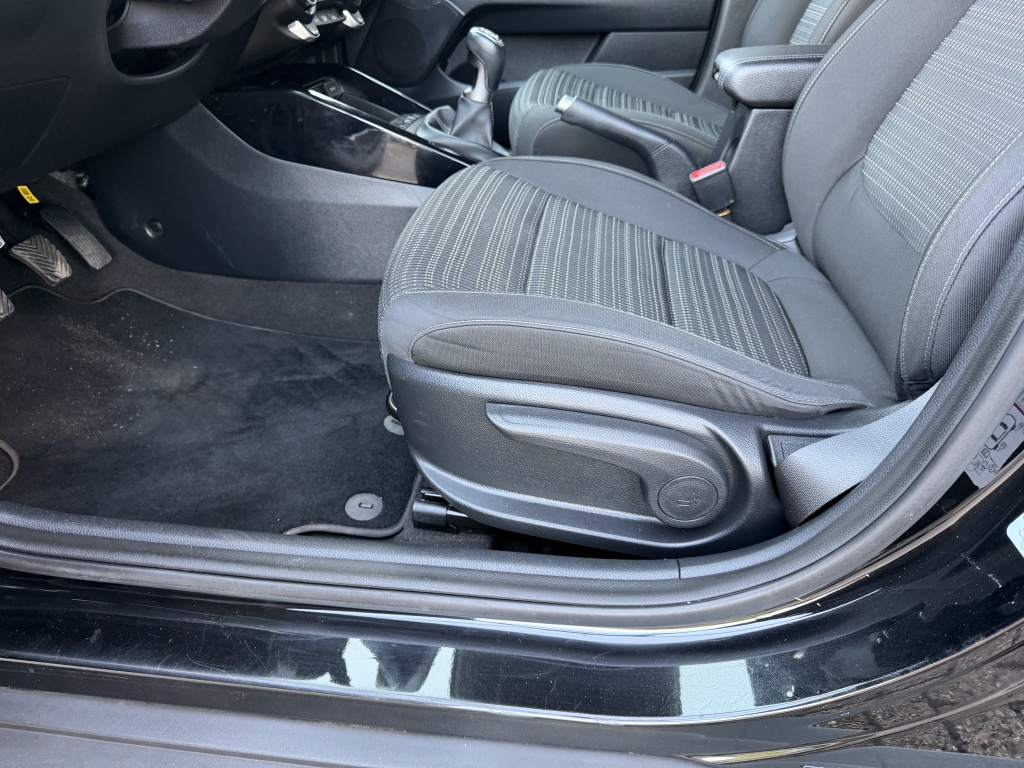 Kia Stonic Kia Stonic 1.0 T-GDi Hybride Dyn+L | Airco | Carplay | Cruise | Lage Km sta