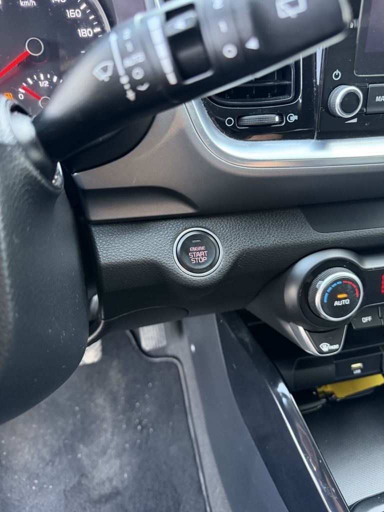 Kia Stonic Kia Stonic 1.0 T-GDi Hybride Dyn+L | Airco | Carplay | Cruise | Lage Km sta