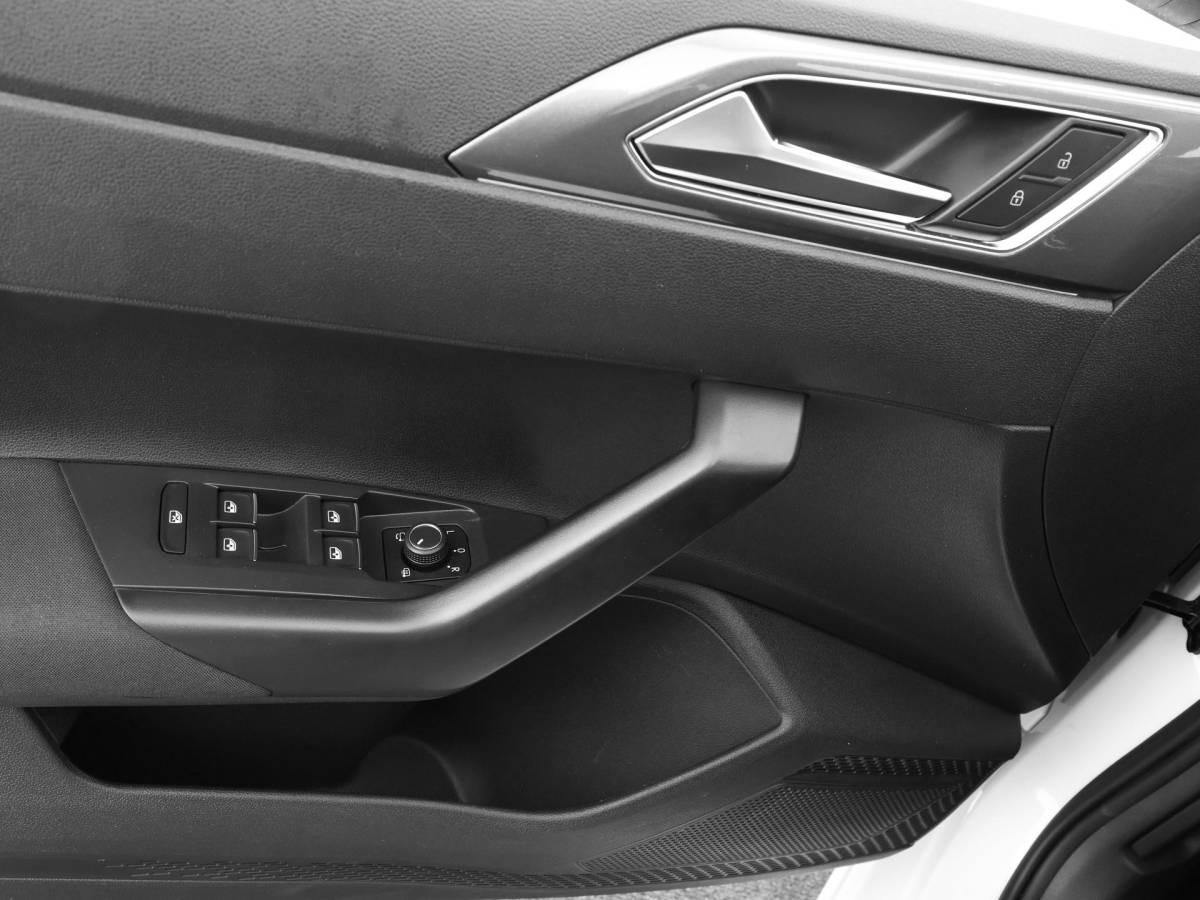 Volkswagen Polo Volkswagen Polo 1.0 TSI 95pk DSG Style · Panoramadak · Matrix LED · Stoelverwarming · ACC · Sfeerverlichting · Apple/Android Car Play ·