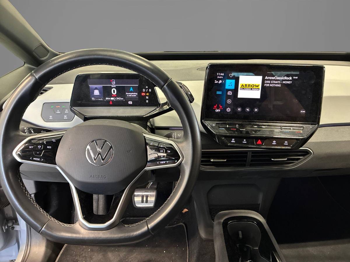 Volkswagen ID.3 Volkswagen ID.3 Pro 58 kWh · SOH 94.9% · Apple/Android Car Play · Stoelverwarming · Navigatie · P-Sensoren · Sfeerverlichting · 18” Inch ·