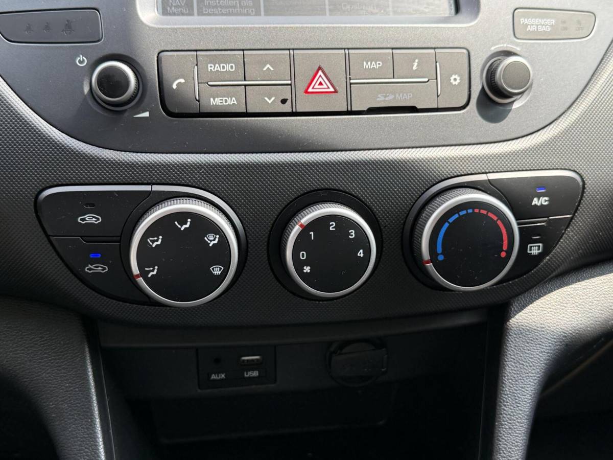 Hyundai i10 Hyundai i10 1.0i Comfort | Carplay | Airco | NW APK | Cruise control