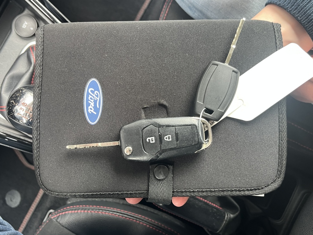 Ford EcoSport Ford EcoSport 1.0 EB ST-Line Carplay/Winterpakket/