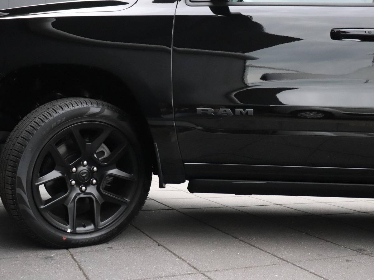 Dodge Ram 1500 Dodge Ram 1500 5.7 V8 4×4 Crew Cab Sport | LEDER | MEMORY | PANO-DAK | HEAD-UP | LUCHTVERING | TREKHAAK | ALPINE AUDIO | STOELVERK. | CAMERA | NAVI | CRUISE |