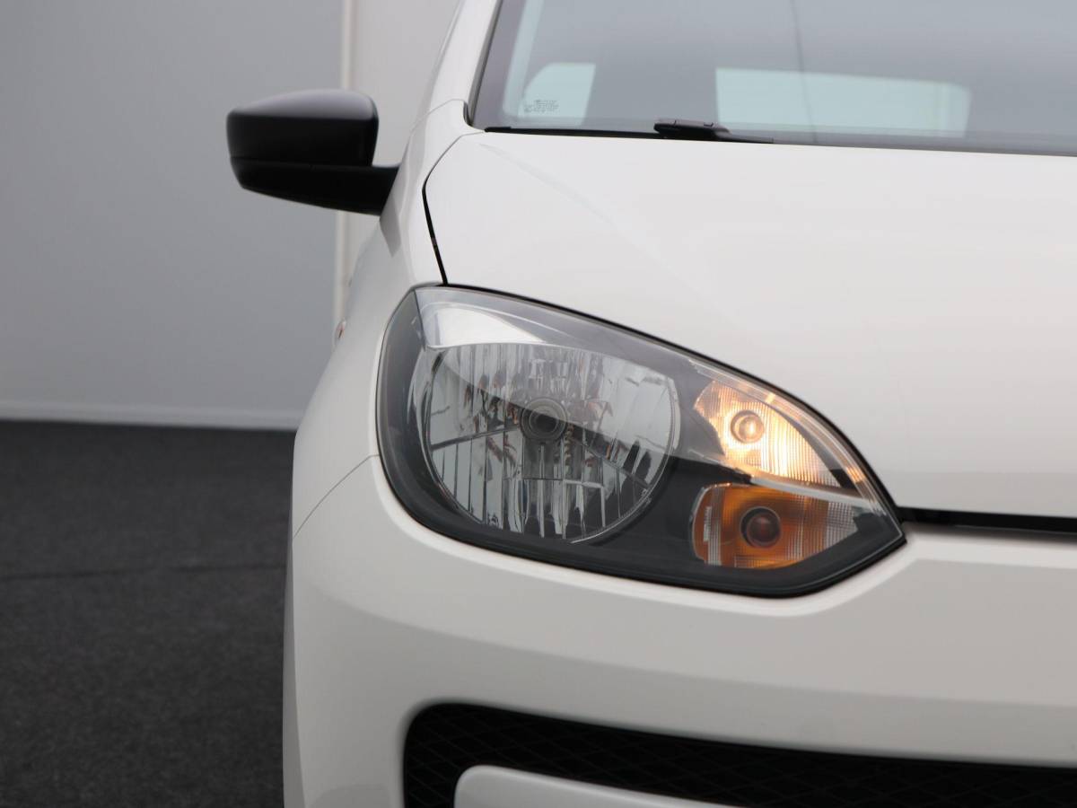 Volkswagen up! Volkswagen Up! 1.0 take up! BlueMotion | Airco | Radio CD Speler | 113.518 Km !!