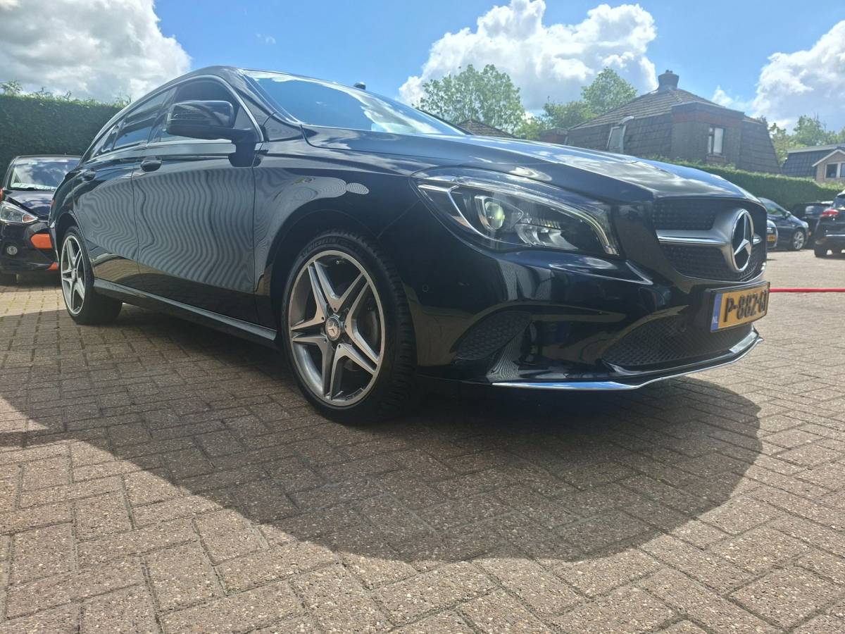 Mercedes-Benz CLA Mercedes-Benz CLA-klasse Shooting Brake 180 6-Hand Trekhaak Xenon Navi 18 Inch