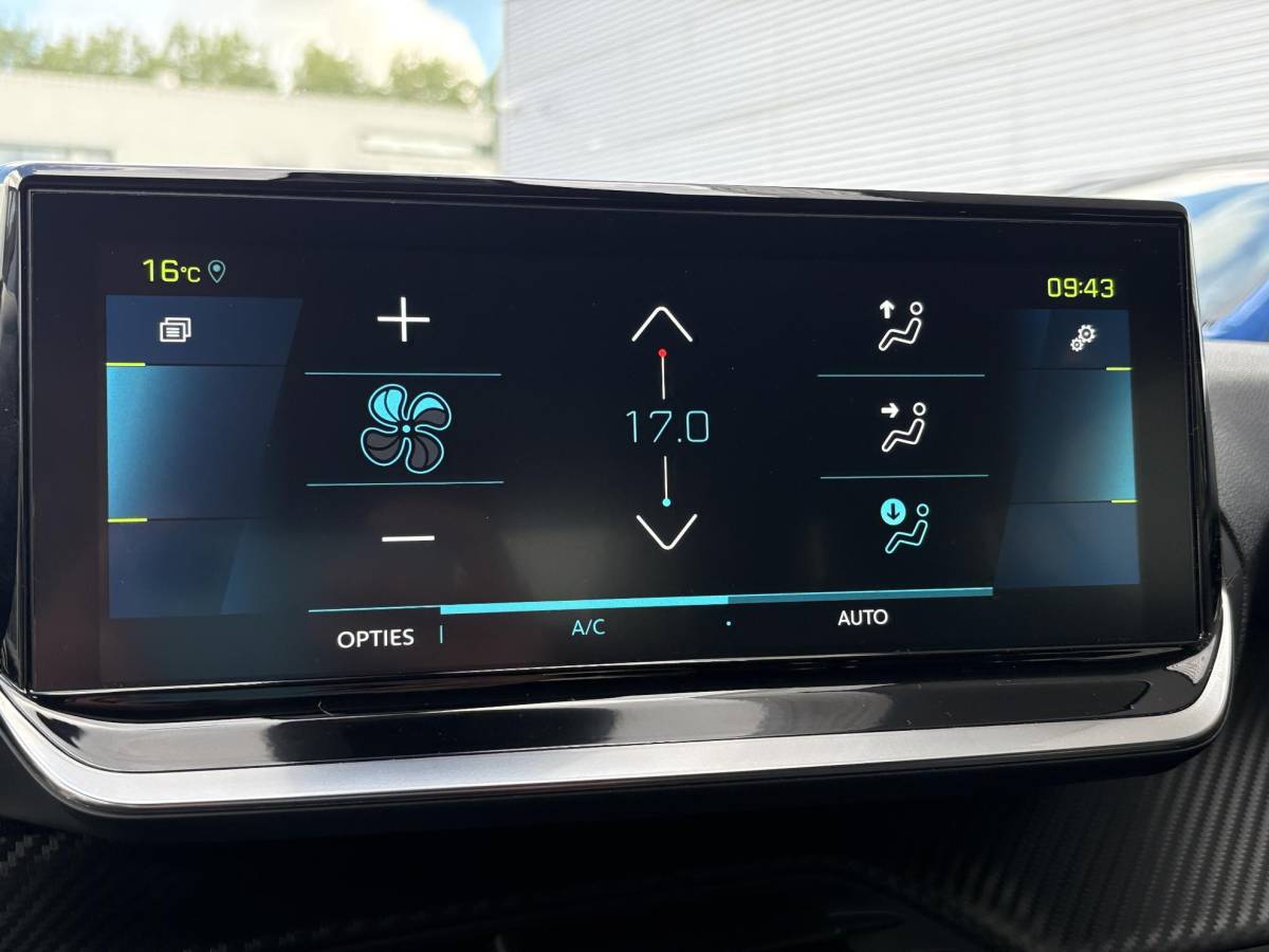 Peugeot e-2008 Peugeot e-2008 EV Allure Pack 50 kWh | 93,9% SOH | Navi | Achteruitrijcamera | Cruise Control | Climate Control |