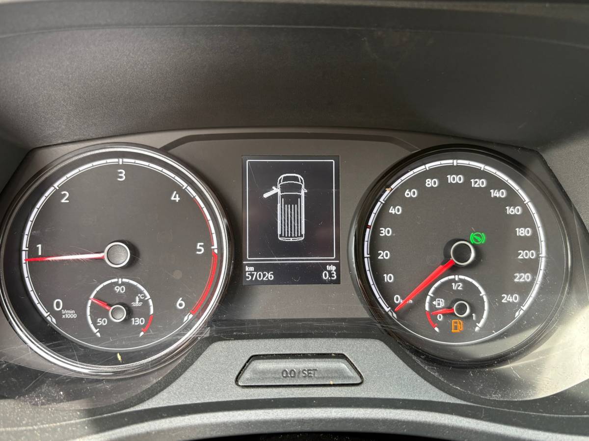 Volkswagen Transporter Volkswagen TRANSPORTER 2.0 TDI L2H1 150PK!|DSG Automaat|cruise control|airco|achteruitrijcamera|apple carplay|drie zitplaatsen