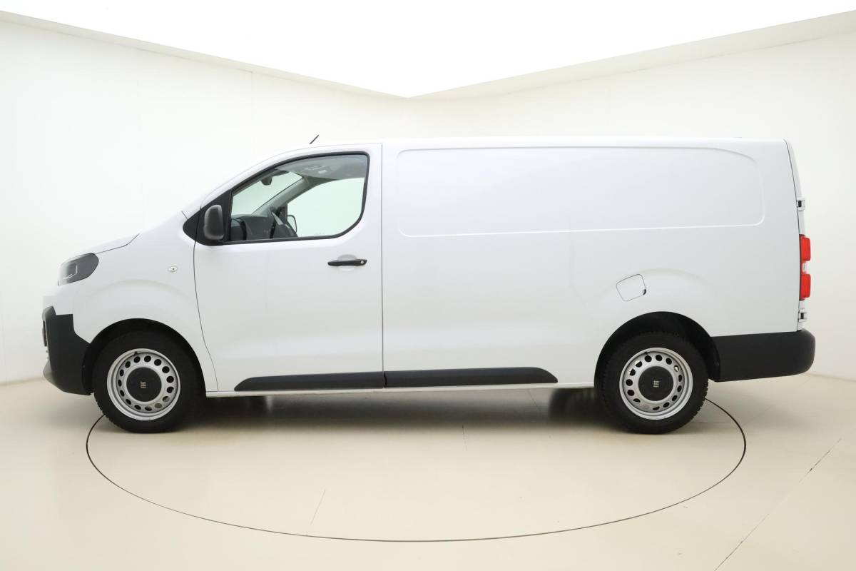 Fiat Scudo Fiat Scudo 2.0 Diesel S&S L3 | 180PK | AUTOMAAT | 3-Zits | Parkeercamera Achter | Navigatie | Airco | Cruise Control | Multifunctioneel Stuurwiel |