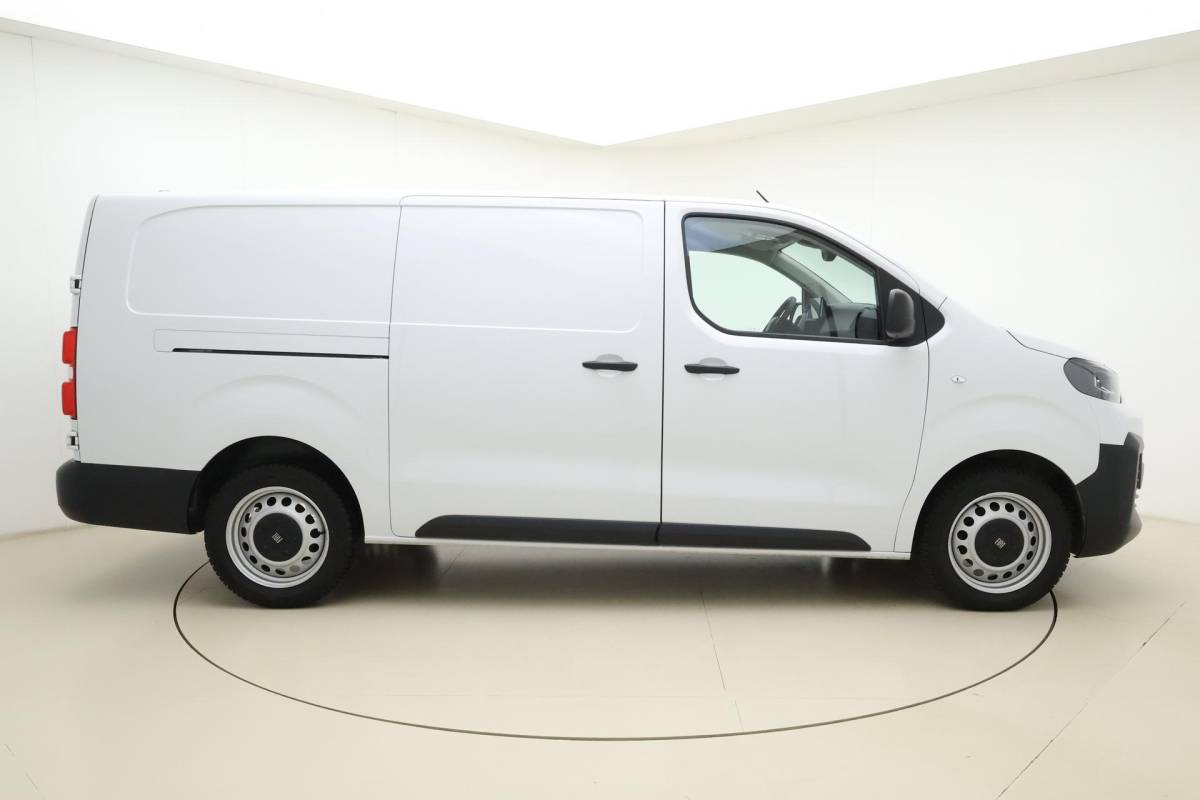 Fiat Scudo Fiat Scudo 2.0 Diesel S&S L3 | 180PK | AUTOMAAT | 3-Zits | Parkeercamera Achter | Navigatie | Airco | Cruise Control | Multifunctioneel Stuurwiel |