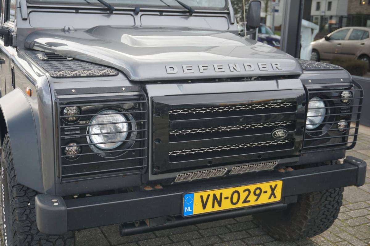 Land Rover Defender Land Rover Defender 2.2 D 130″ S Crew Cab