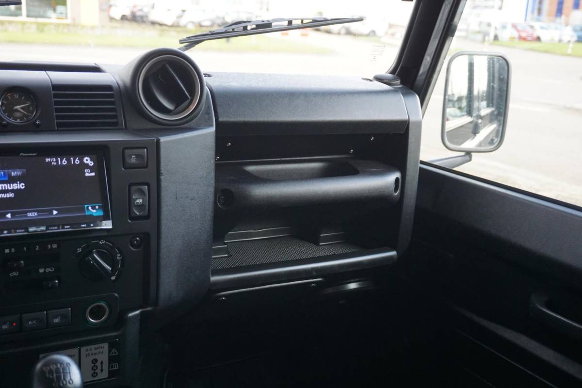 Land Rover Defender Land Rover Defender 2.2 D 130″ S Crew Cab