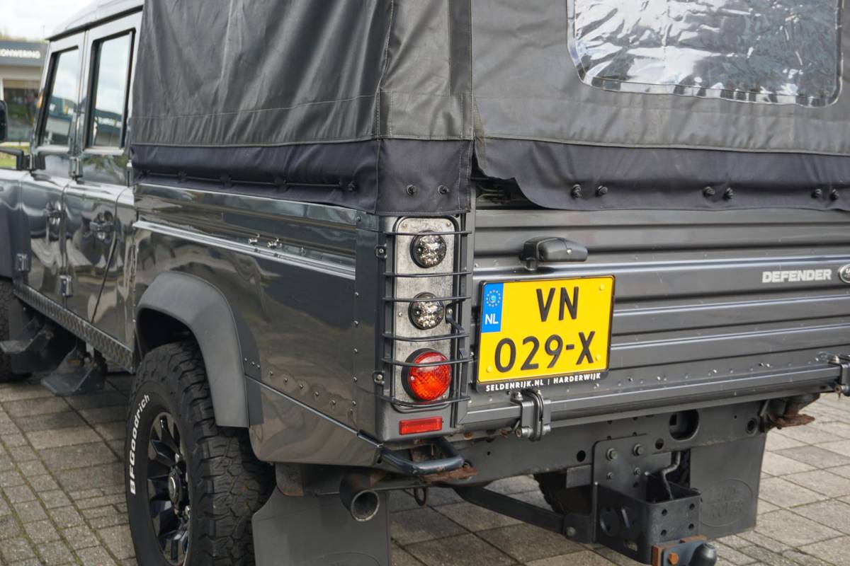 Land Rover Defender Land Rover Defender 2.2 D 130″ S Crew Cab