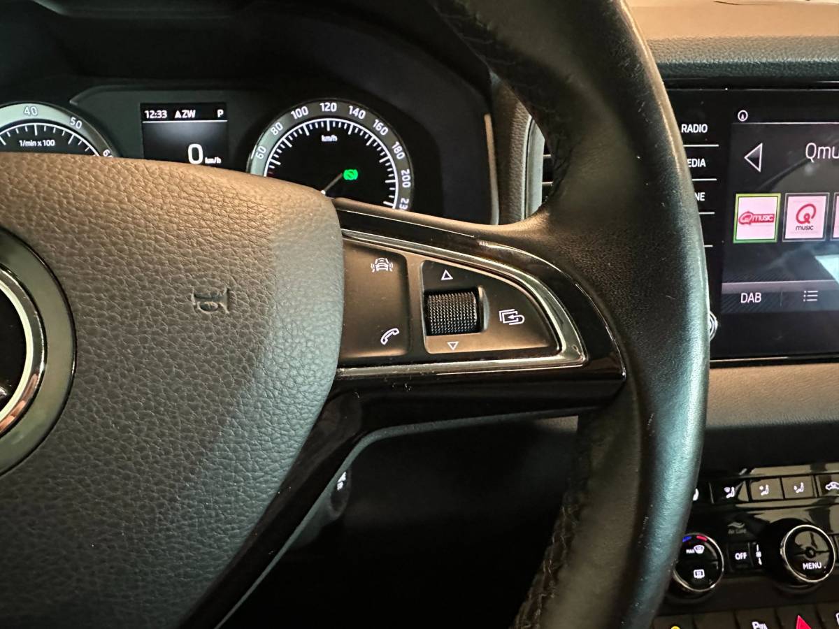Škoda Karoq Skoda Karoq 1.0 TSI AUTOMAAT STYLE BUSINESS-uit|NAVIGATIE|CLIMA AIRCO|CRUISECONTROL|APPLE CARPLAY+ANDROID|LM-VELG|STOELVERWARMING