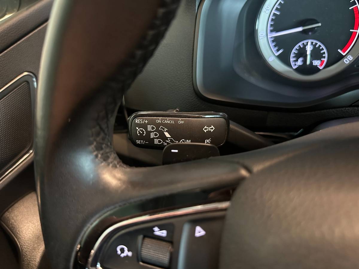 Škoda Karoq Skoda Karoq 1.0 TSI AUTOMAAT STYLE BUSINESS-uit|NAVIGATIE|CLIMA AIRCO|CRUISECONTROL|APPLE CARPLAY+ANDROID|LM-VELG|STOELVERWARMING