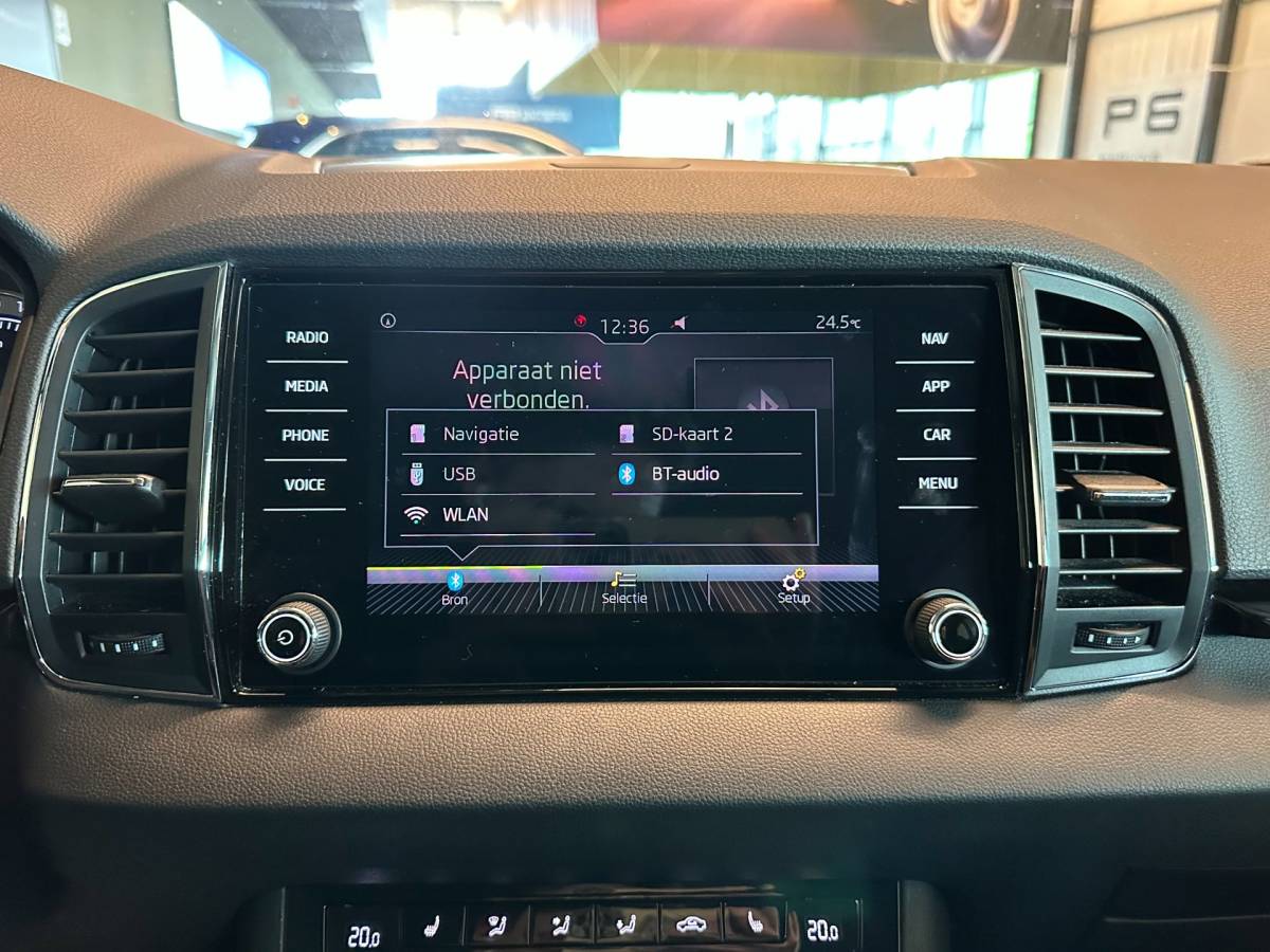 Škoda Karoq Skoda Karoq 1.0 TSI AUTOMAAT STYLE BUSINESS-uit|NAVIGATIE|CLIMA AIRCO|CRUISECONTROL|APPLE CARPLAY+ANDROID|LM-VELG|STOELVERWARMING