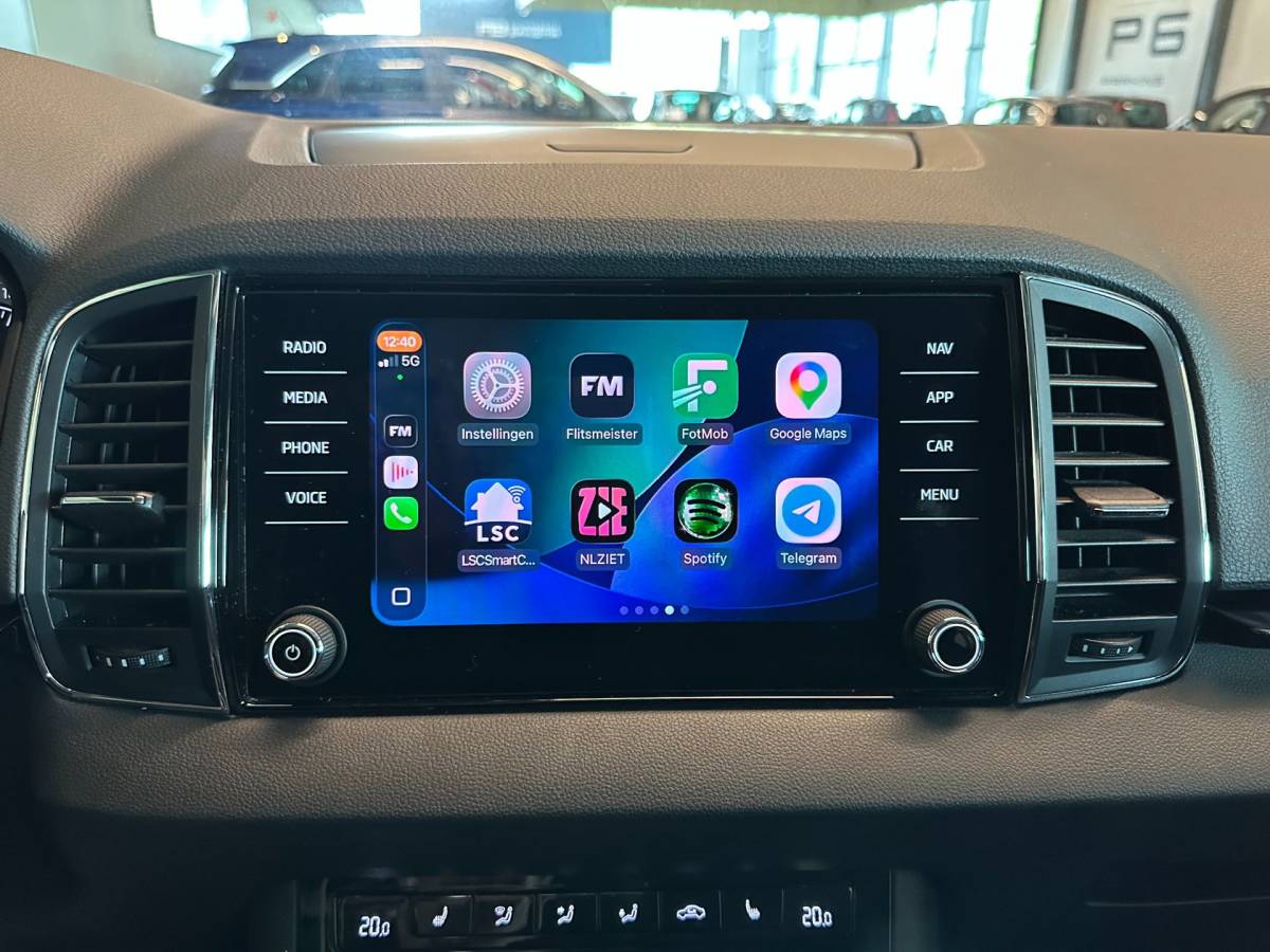 Škoda Karoq Skoda Karoq 1.0 TSI AUTOMAAT STYLE BUSINESS-uit|NAVIGATIE|CLIMA AIRCO|CRUISECONTROL|APPLE CARPLAY+ANDROID|LM-VELG|STOELVERWARMING