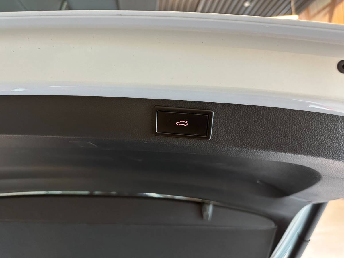 Škoda Karoq Skoda Karoq 1.0 TSI AUTOMAAT STYLE BUSINESS-uit|NAVIGATIE|CLIMA AIRCO|CRUISECONTROL|APPLE CARPLAY+ANDROID|LM-VELG|STOELVERWARMING