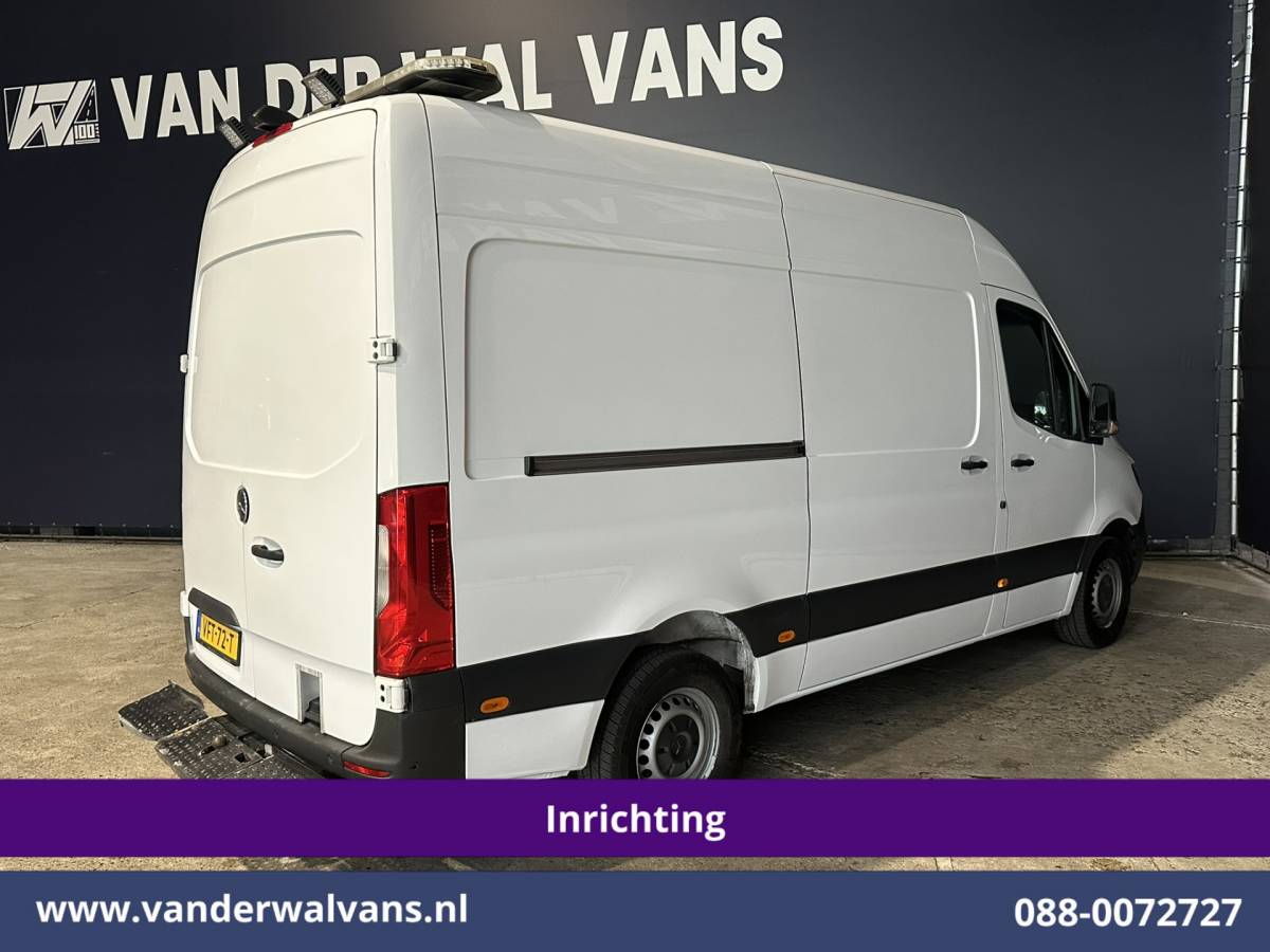 Mercedes-Benz Sprinter Mercedes-Benz Sprinter 316 CDI 164pk 3500kg trekhaak L2H2 Inrichting Euro6 Airco | Camera | Apple Carplay Android Auto, Cruisecontrol, Parkeersensoren