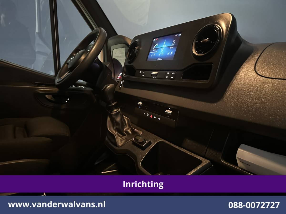 Mercedes-Benz Sprinter Mercedes-Benz Sprinter 316 CDI 164pk 3500kg trekhaak L2H2 Inrichting Euro6 Airco | Camera | Apple Carplay Android Auto, Cruisecontrol, Parkeersensoren