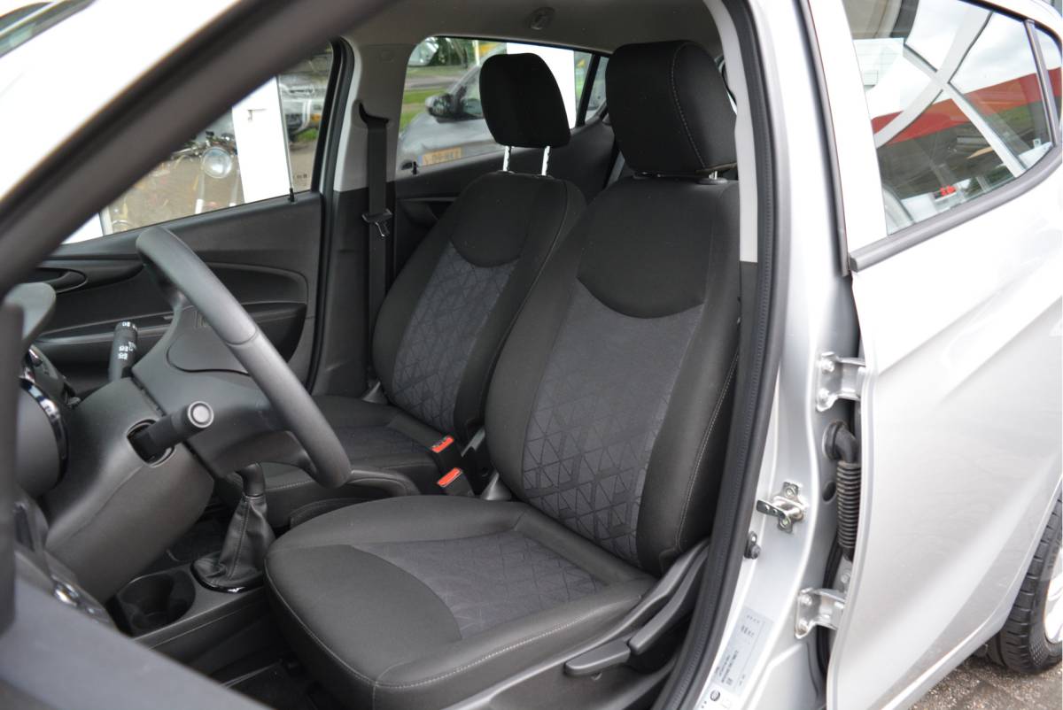 Opel KARL Opel KARL 1.0 74PK ecoFLEX 120 Jaar Edition + | Cruise | PDC | NAP | Dealer |