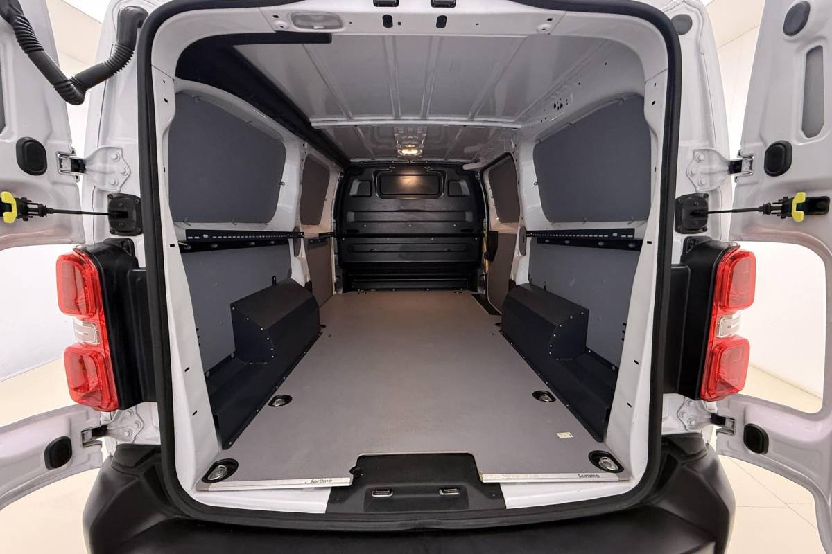 Fiat Scudo Fiat Scudo 2.0 Diesel 180 S&S L3 Automaat | Navigatie | Camera | Cruise Control | Airco | Betimmering | Laadruimtebetimmering | Financial Lease mogelijk