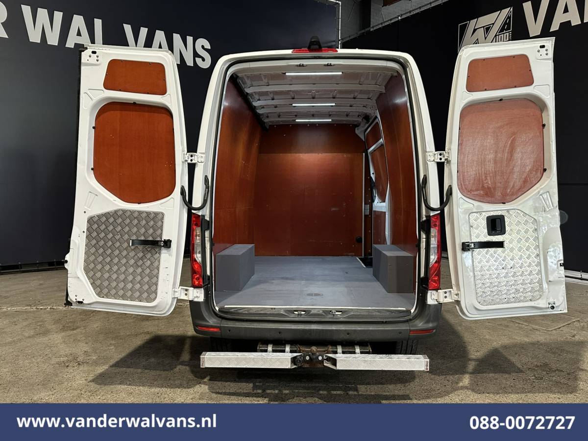 Mercedes-Benz Sprinter Mercedes-Benz Sprinter 316 CDI 164pk 3500kg Trekhaak L2H2 Euro6 Airco | Camera | Apple Carplay Android Auto, Cruisecontrol, Parkeersensoren