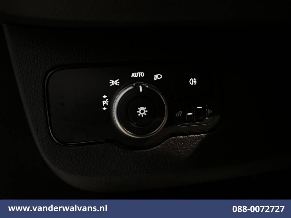Mercedes-Benz Sprinter Mercedes-Benz Sprinter 316 CDI 164pk 3500kg Trekhaak L2H2 Euro6 Airco | Camera | Apple Carplay Android Auto, Cruisecontrol, Parkeersensoren
