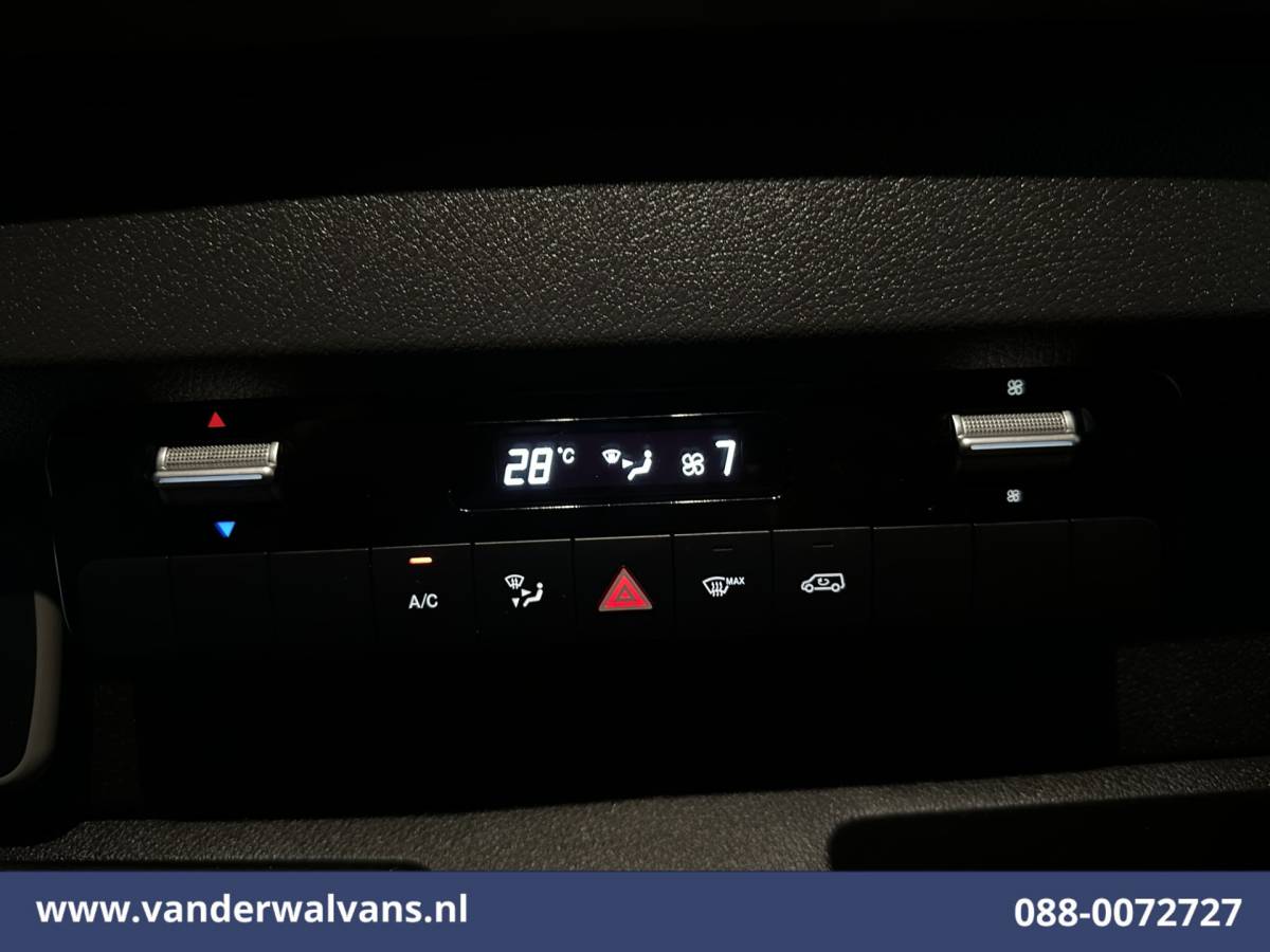 Mercedes-Benz Sprinter Mercedes-Benz Sprinter 316 CDI 164pk 3500kg Trekhaak L2H2 Euro6 Airco | Camera | Apple Carplay Android Auto, Cruisecontrol, Parkeersensoren