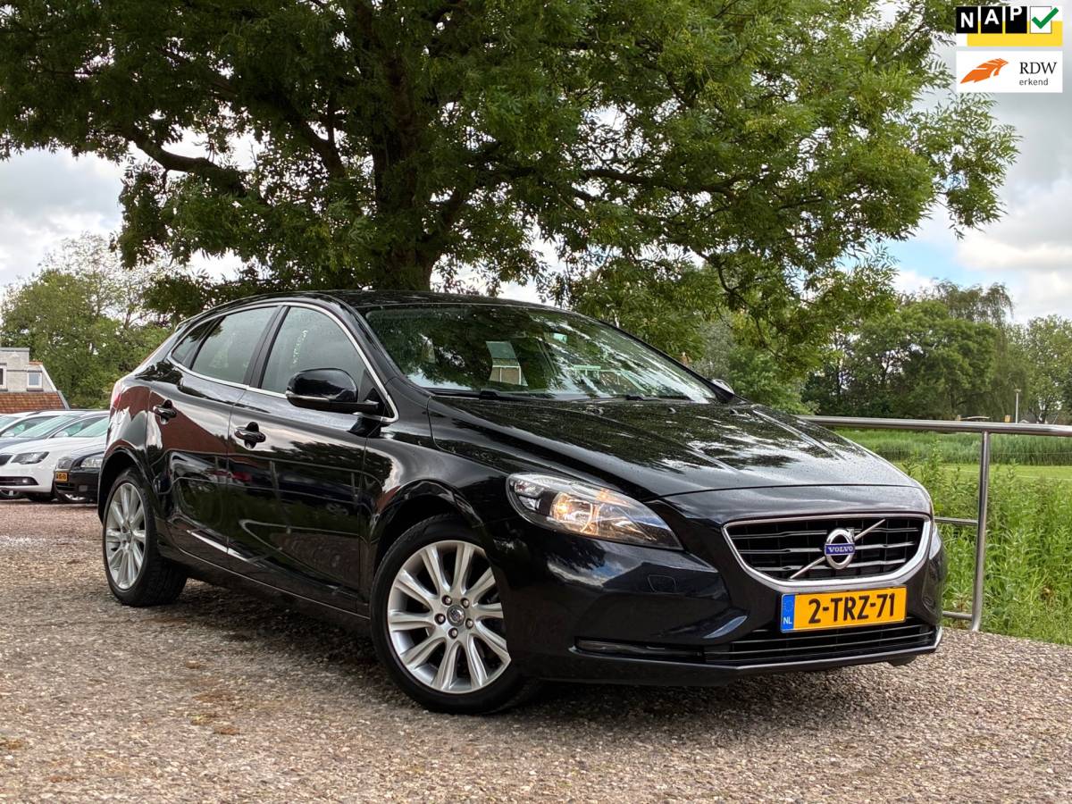 Volvo V40