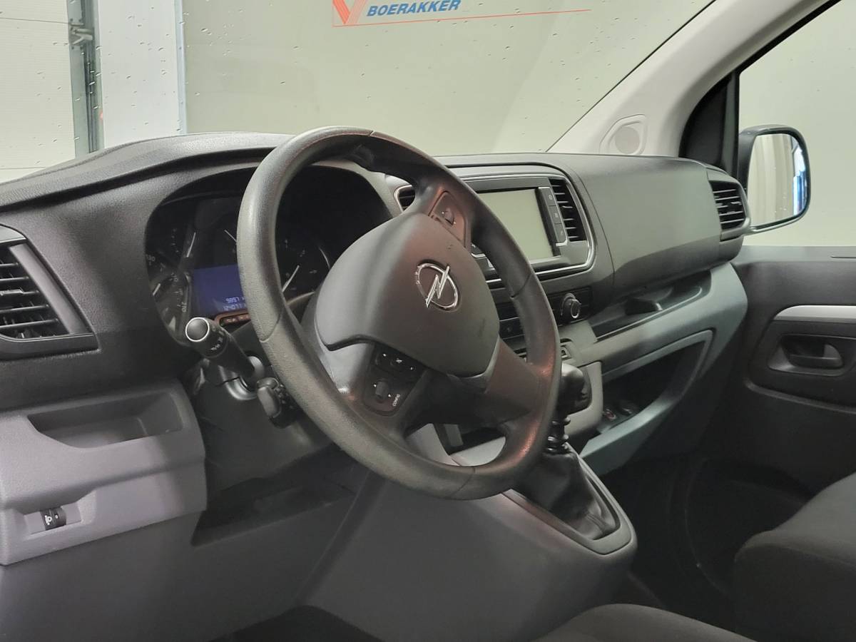 Opel Vivaro Opel Vivaro 2.0CDTI L3/H1 Dubbele Cabine Euro 6!
