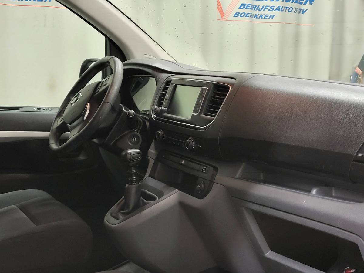 Opel Vivaro Opel Vivaro 2.0CDTI L3/H1 Dubbele Cabine Euro 6!