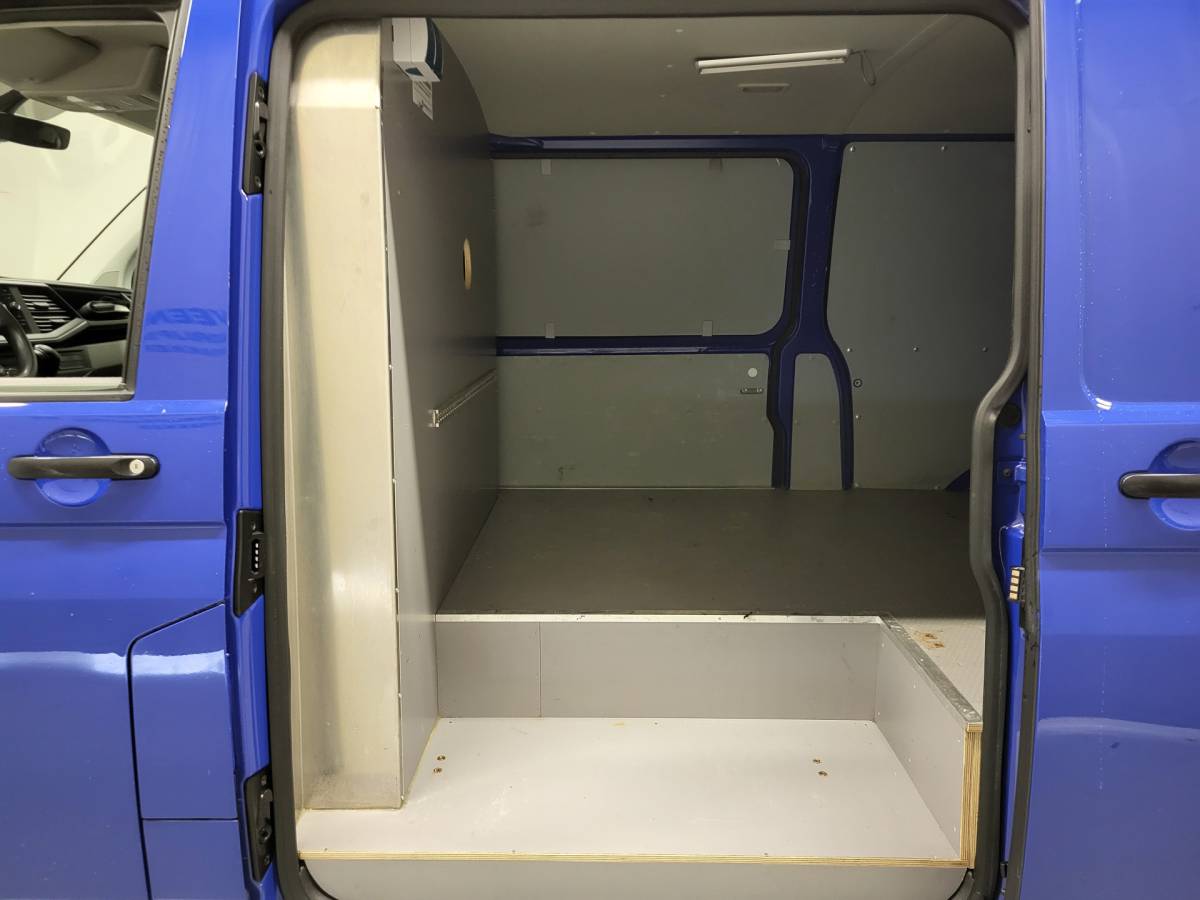 Volkswagen Transporter Volkswagen Transporter 2.0TDI L2/H1 Automaat 2X Schuifdeur Euro 6!