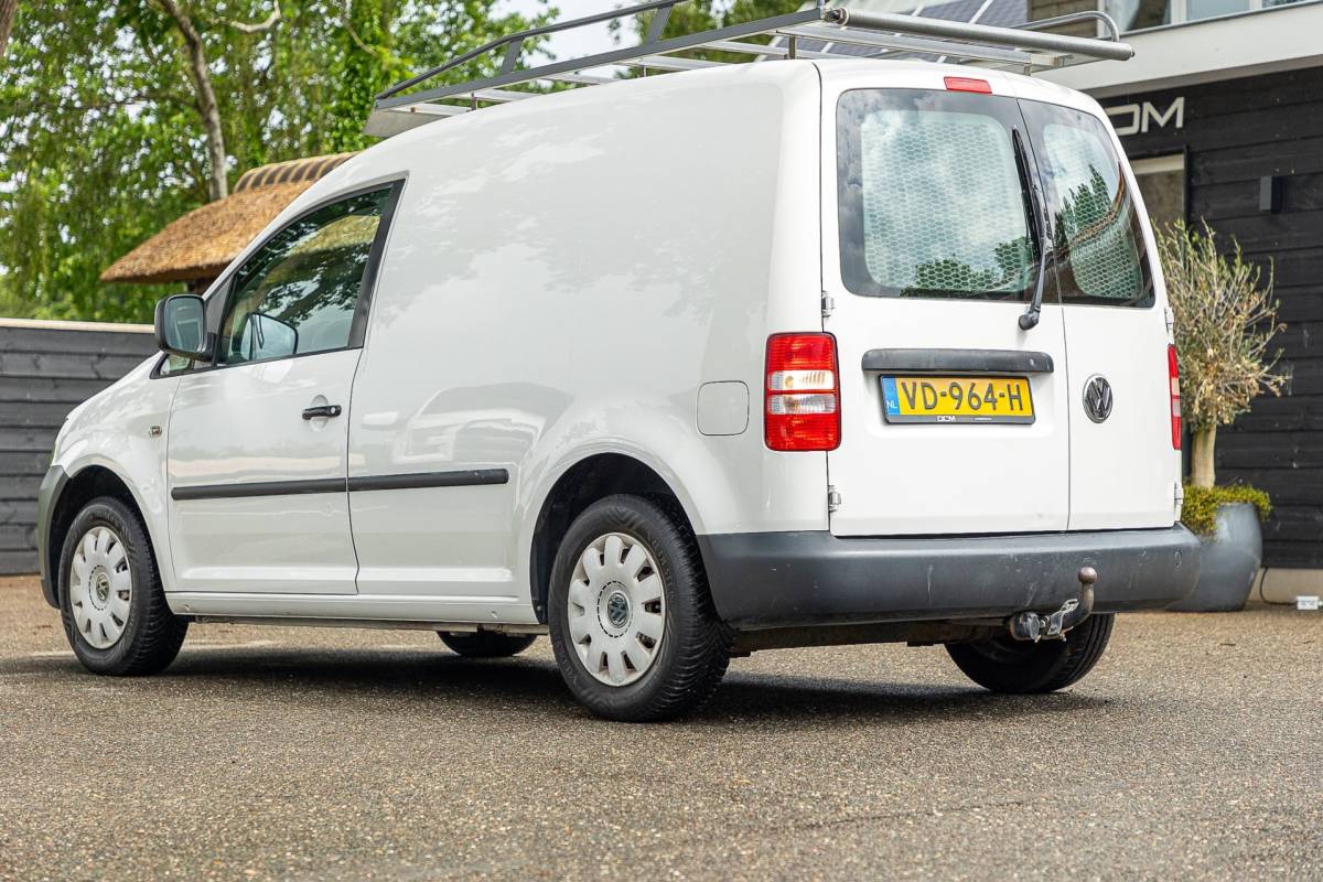 Volkswagen Caddy Volkswagen Caddy 1.6 TDI Trekhaak I Imperiaal I Airco I Cruise I Elektrisch bedienbare ramen I Kasten I NL Auto I NAP