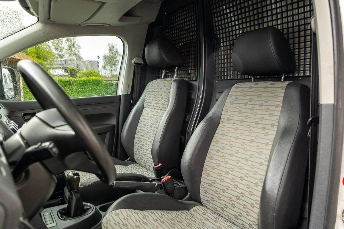 Volkswagen Caddy Volkswagen Caddy 1.6 TDI Trekhaak I Imperiaal I Airco I Cruise I Elektrisch bedienbare ramen I Kasten I NL Auto I NAP