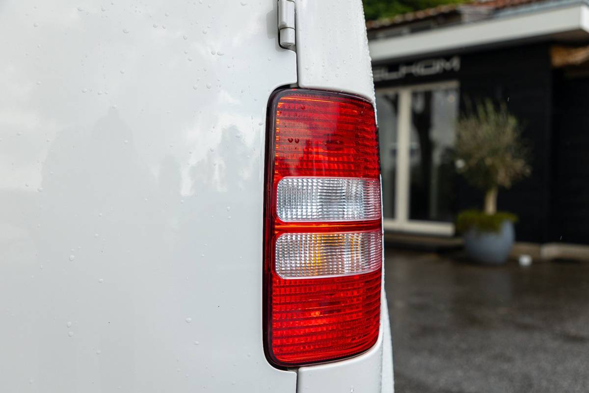 Volkswagen Caddy Volkswagen Caddy 1.6 TDI Trekhaak I Imperiaal I Airco I Cruise I Elektrisch bedienbare ramen I Kasten I NL Auto I NAP