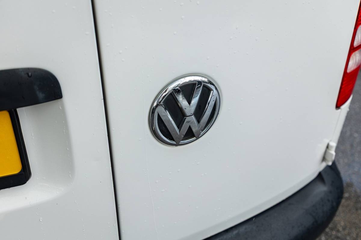 Volkswagen Caddy Volkswagen Caddy 1.6 TDI Trekhaak I Imperiaal I Airco I Cruise I Elektrisch bedienbare ramen I Kasten I NL Auto I NAP