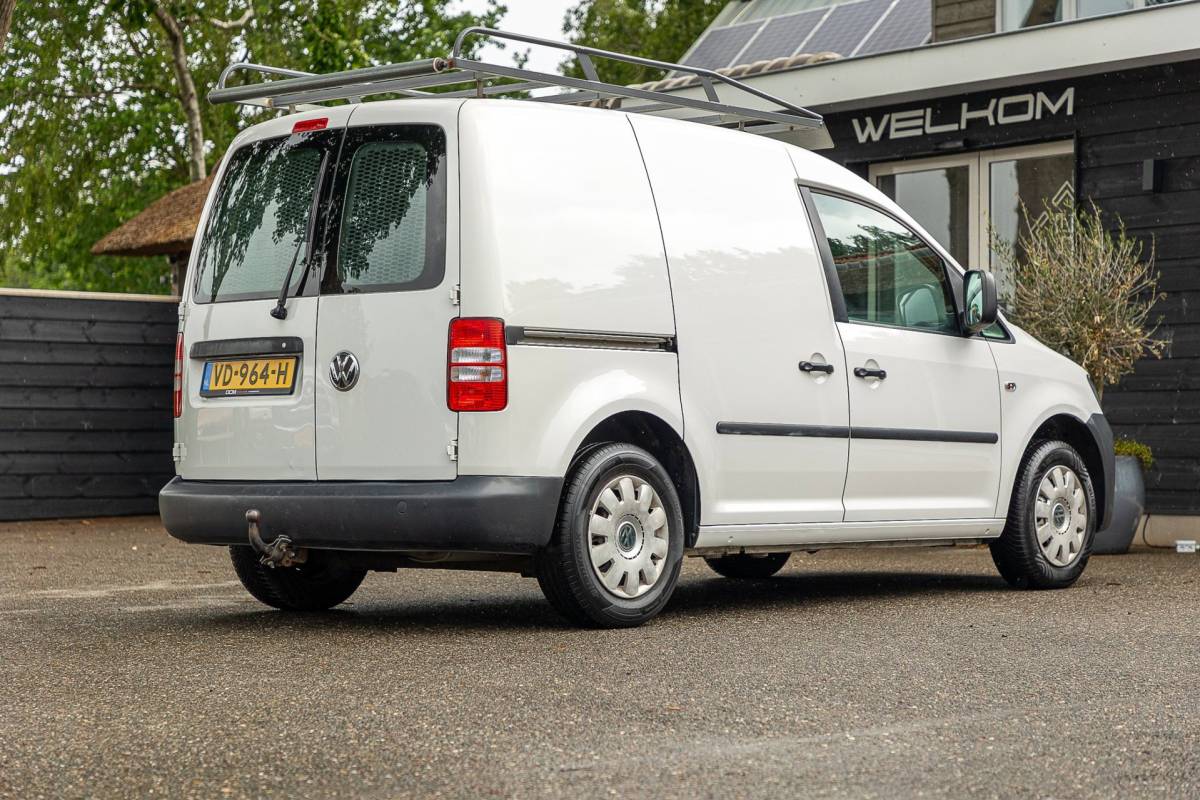 Volkswagen Caddy Volkswagen Caddy 1.6 TDI Trekhaak I Imperiaal I Airco I Cruise I Elektrisch bedienbare ramen I Kasten I NL Auto I NAP