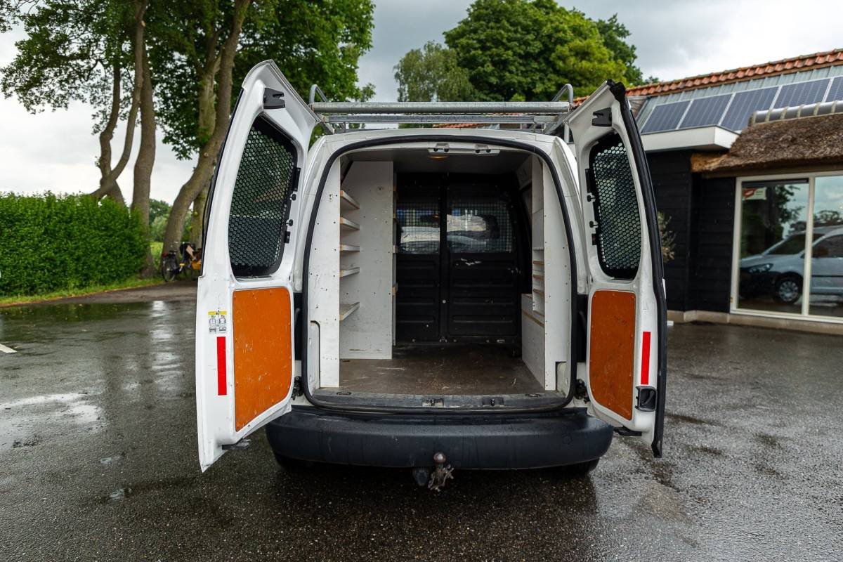 Volkswagen Caddy Volkswagen Caddy 1.6 TDI Trekhaak I Imperiaal I Airco I Cruise I Elektrisch bedienbare ramen I Kasten I NL Auto I NAP