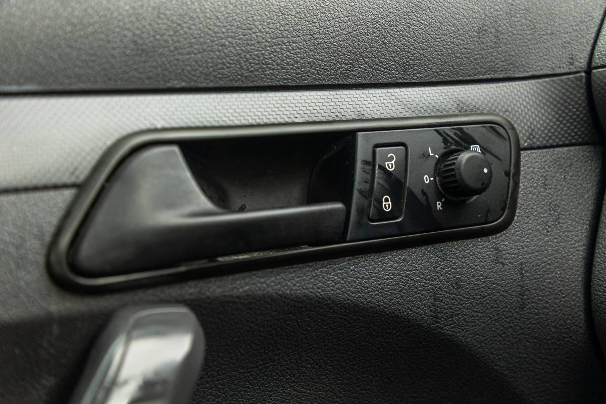 Volkswagen Caddy Volkswagen Caddy 1.6 TDI Trekhaak I Imperiaal I Airco I Cruise I Elektrisch bedienbare ramen I Kasten I NL Auto I NAP