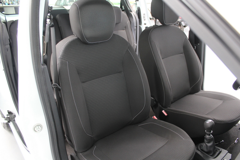 Dacia Dokker Dacia Dokker 1.3 TCe Comfort 131PK, RIJKLAAR | CAMERA | NAVIGATIE | 2X SCHUIFDEUR | 5 PERSOONS